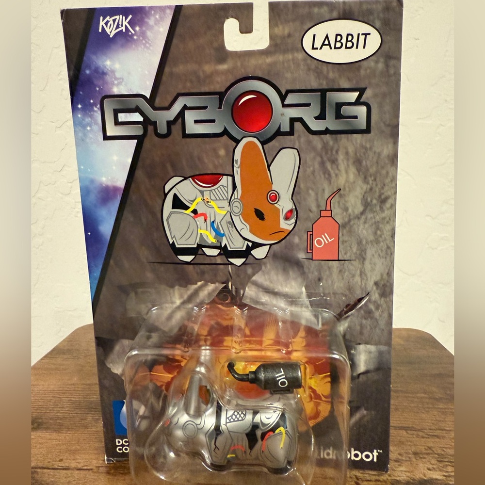 Kidrobot DC Comics Cyborg Labbit Figure 2.5" Vinyl Brand New